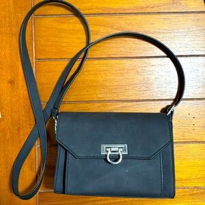 Women’s black crossbody by Savethegirls